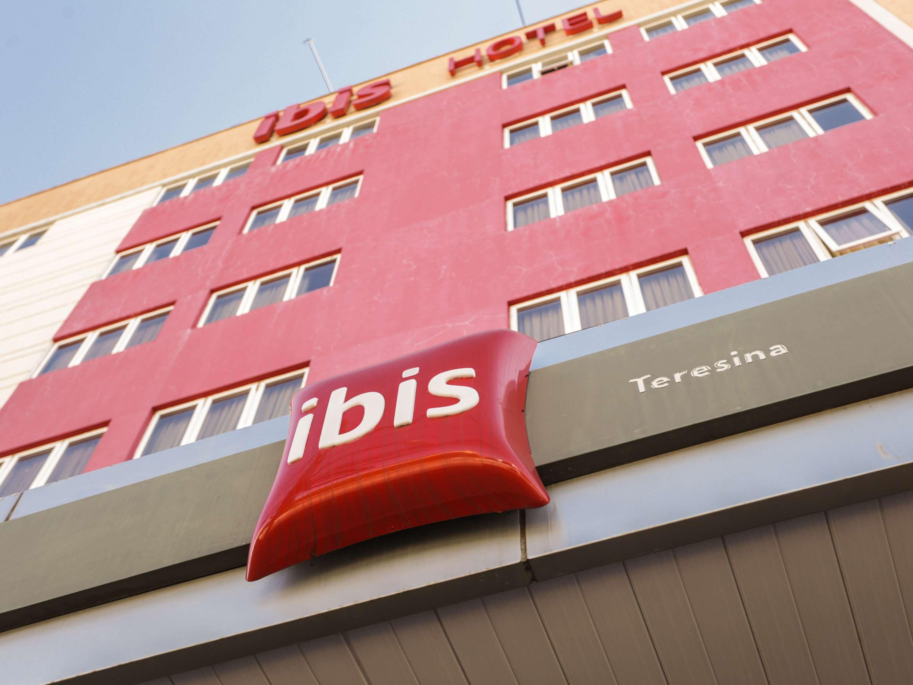 Отель Ibis Терезина Экстерьер фото