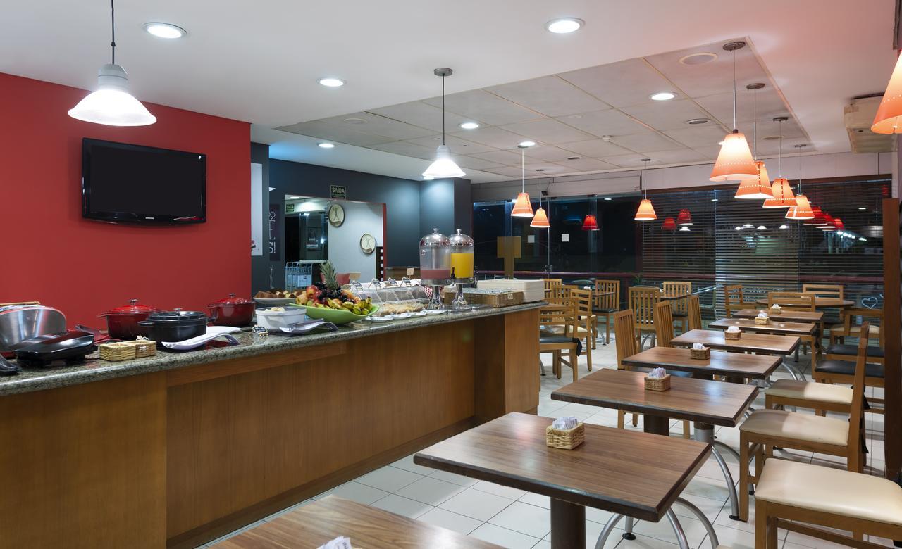 Отель Ibis Терезина Экстерьер фото