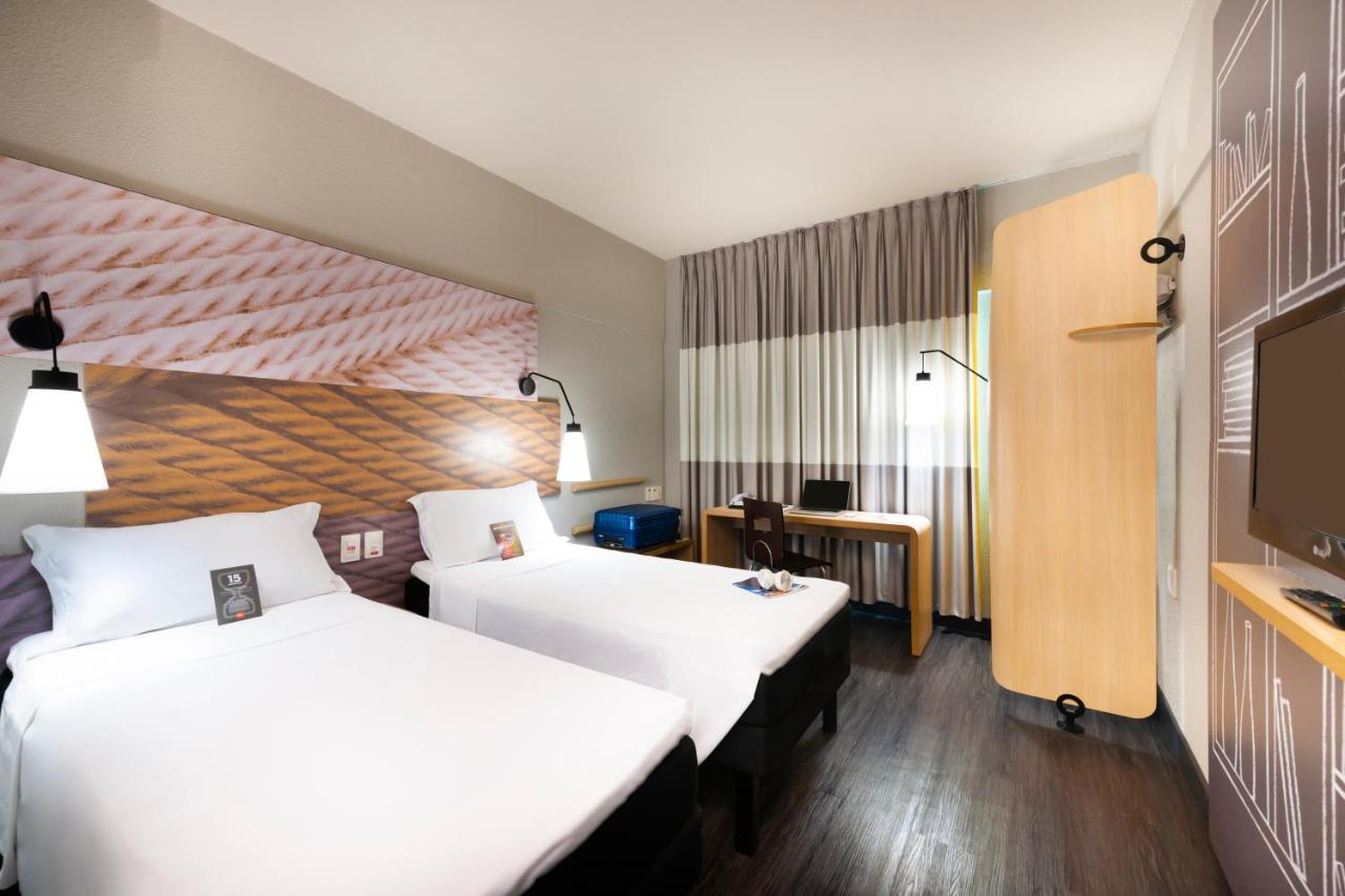 Отель Ibis Терезина Экстерьер фото